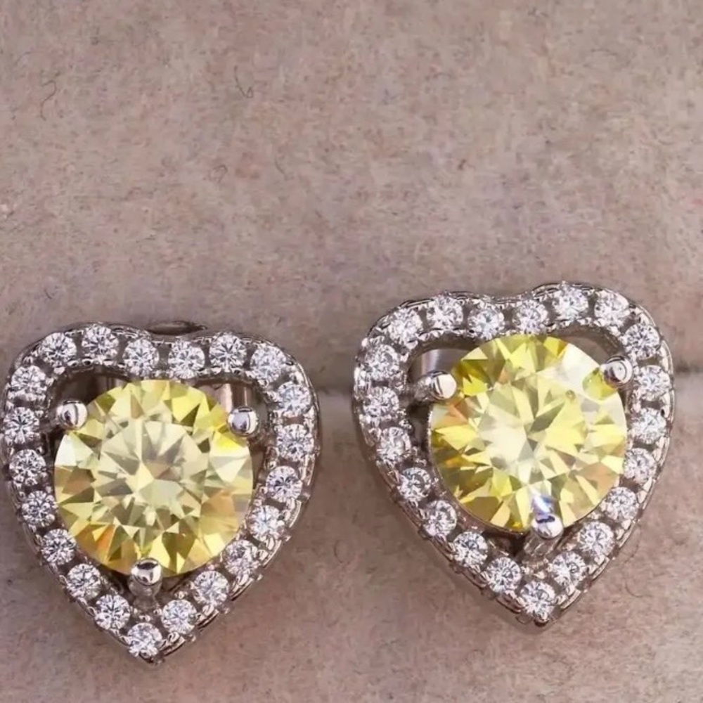 NWT Lemon Yellow Moissanite Heart push back earrings 1 carat $599 retail